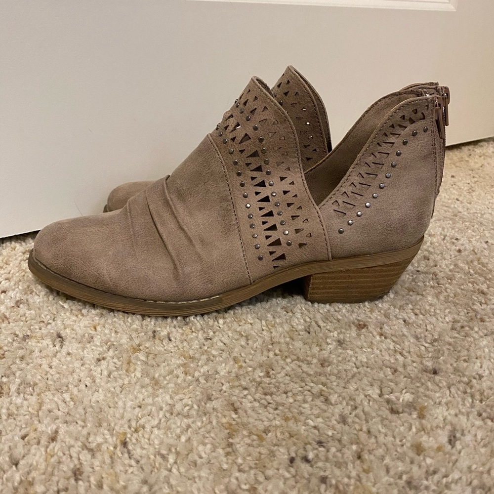 Report Booties - Picture 5 of 6